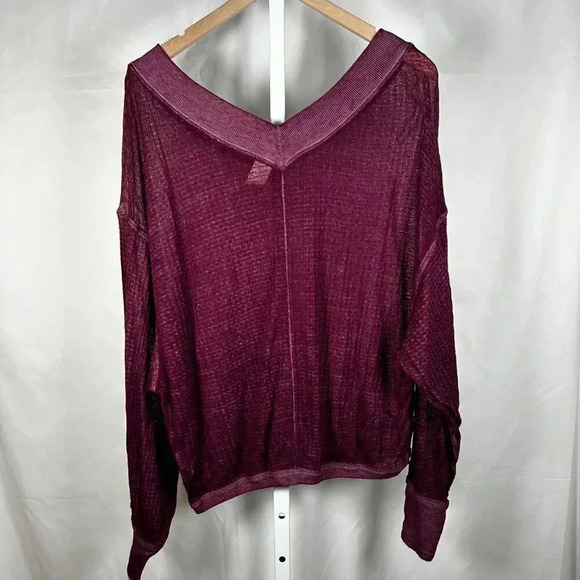 We the Free South Side Thermal Size Medium V Neck Sweater Lightweight Sheer Gauz - Picture 3 of 9